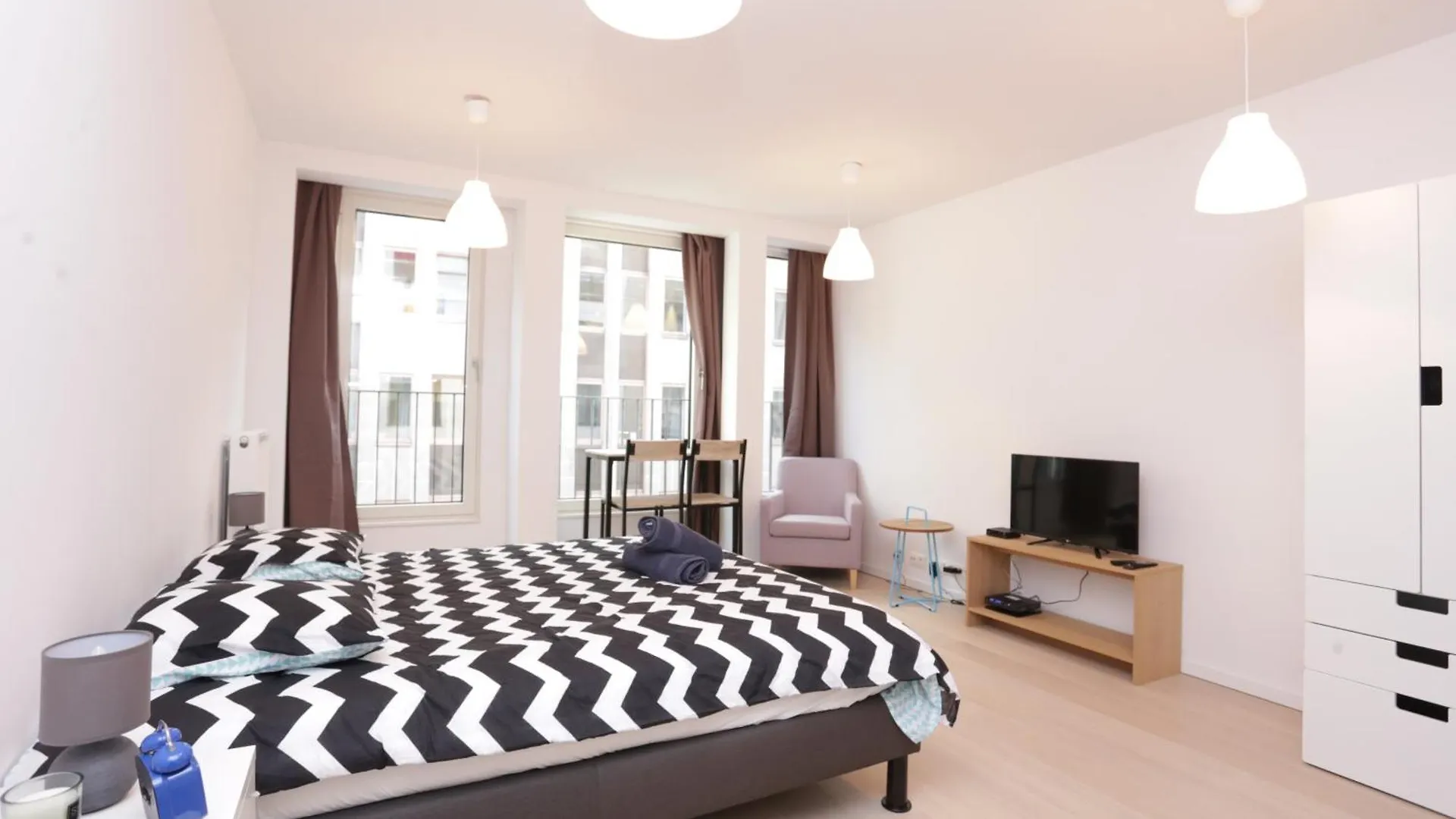 Brussels Center Flat Apartment 0*,